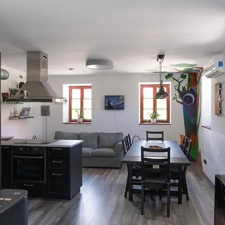 4catsshelter Appartement Cák