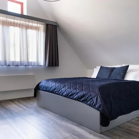 4catsshelter Appartement Cák